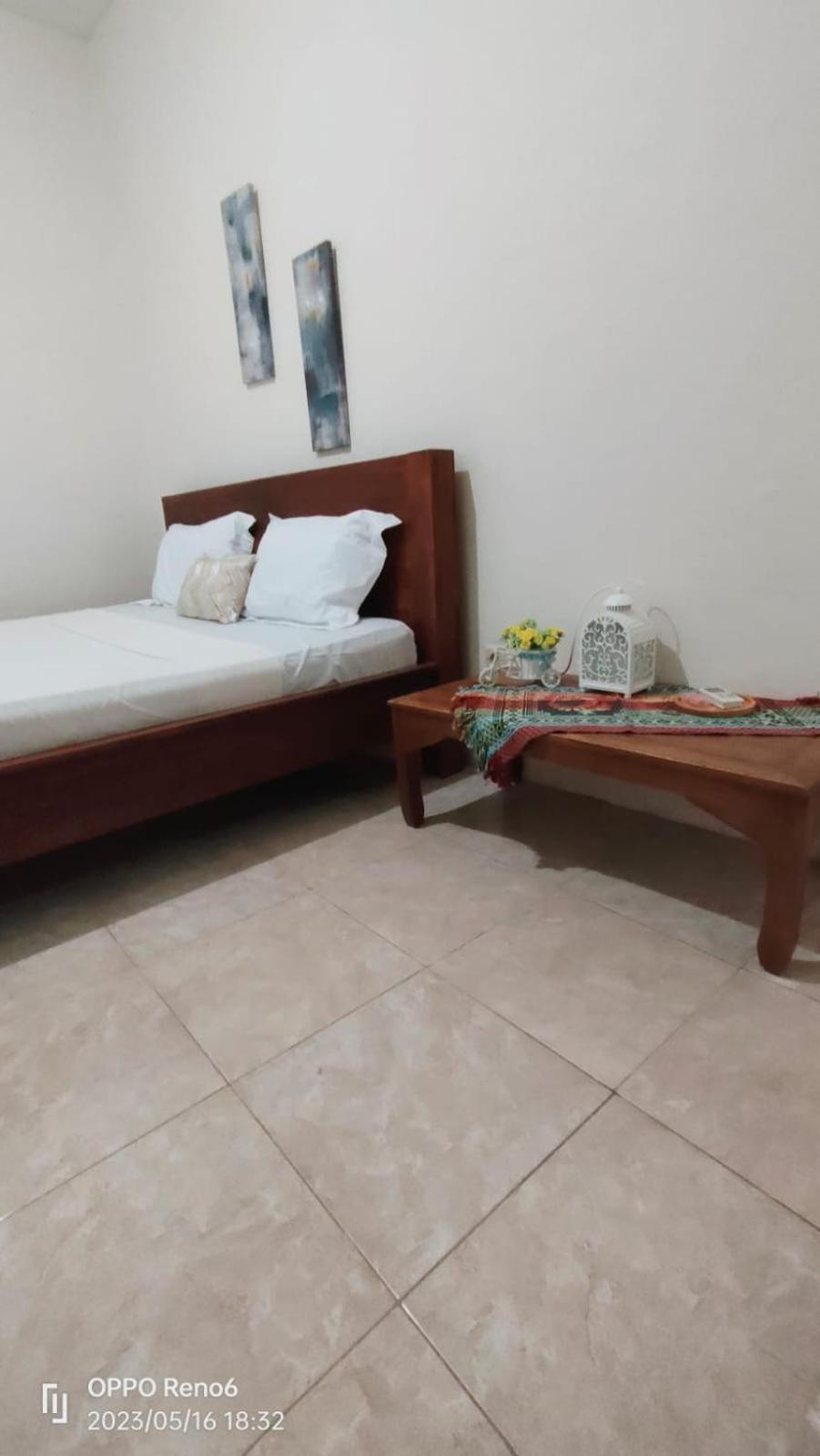 Pineapple Guest House Gili Air Buitenkant foto