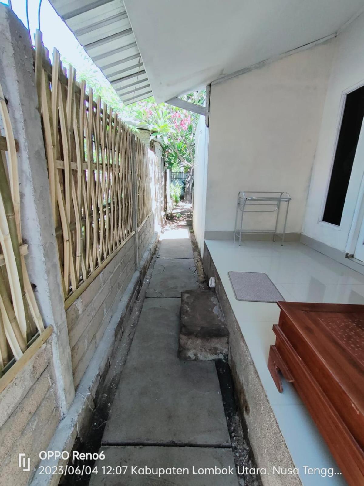 Pineapple Guest House Gili Air Buitenkant foto