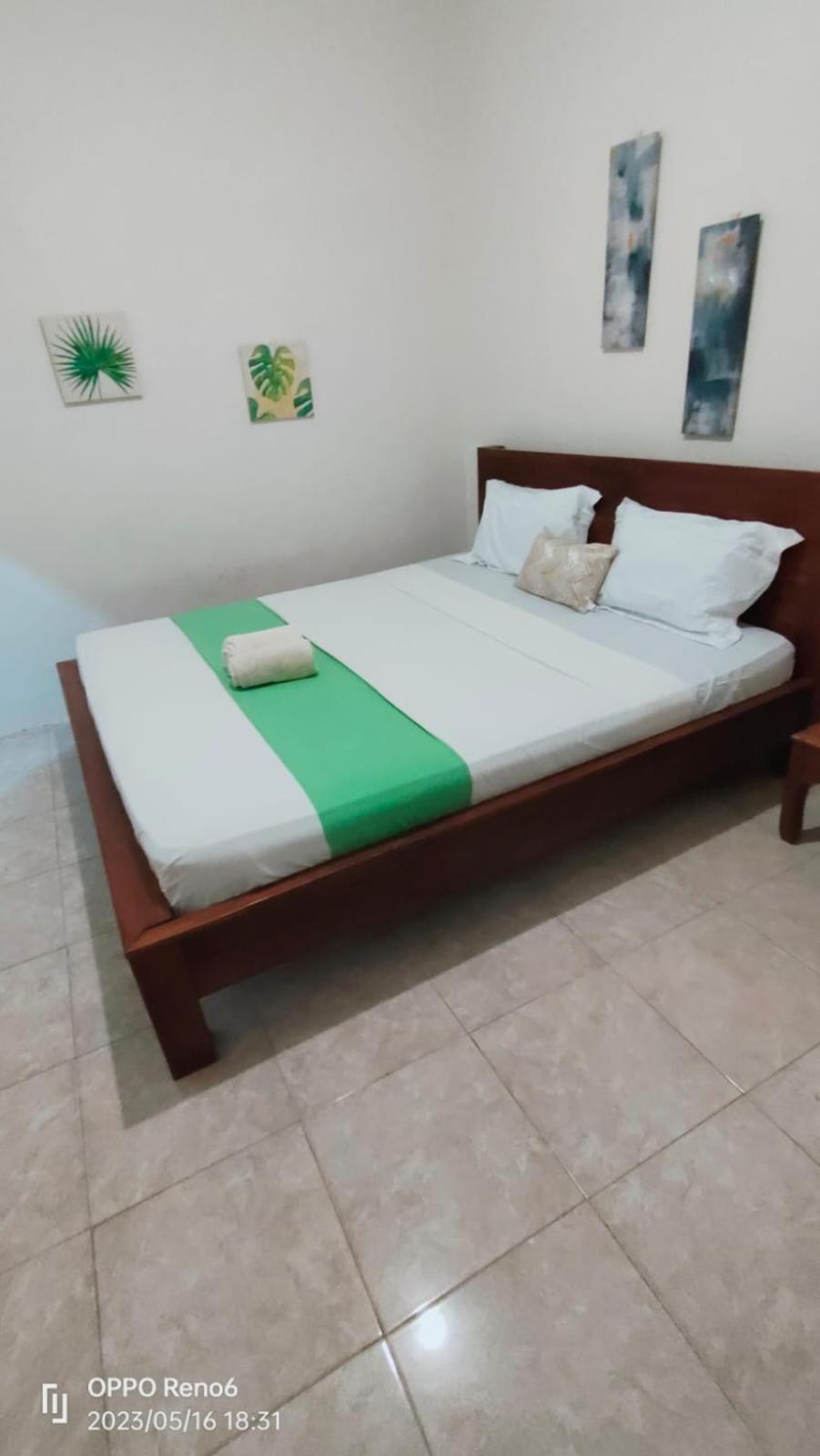 Pineapple Guest House Gili Air Kamer foto